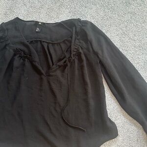 H&M Black Long-Sleeve Tie-Neck Blouse Peasant Blouse